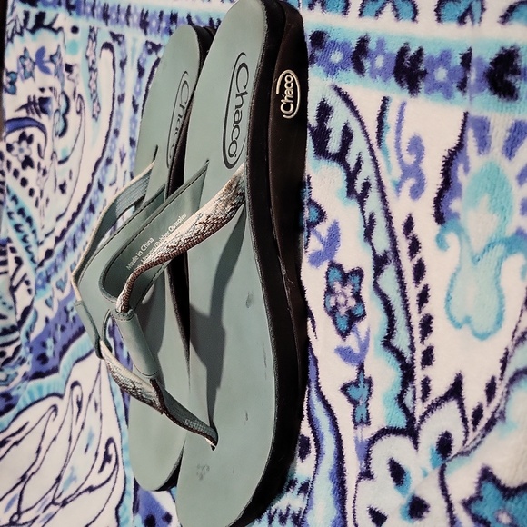 Chacos flip-flops - Picture 1 of 4